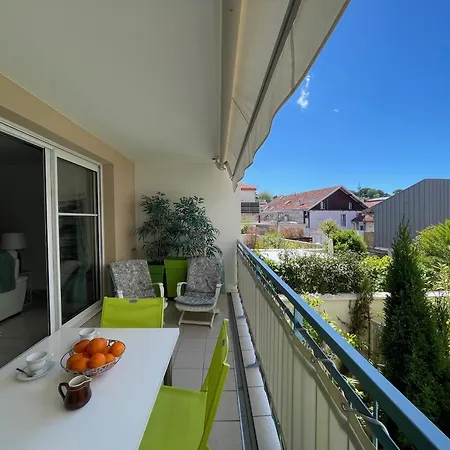 Apartment T3 Au Centre D'arcachon - 70 M², Terrasse, Proche Plages Et Commerces, Wifi - Fr-1-420-151